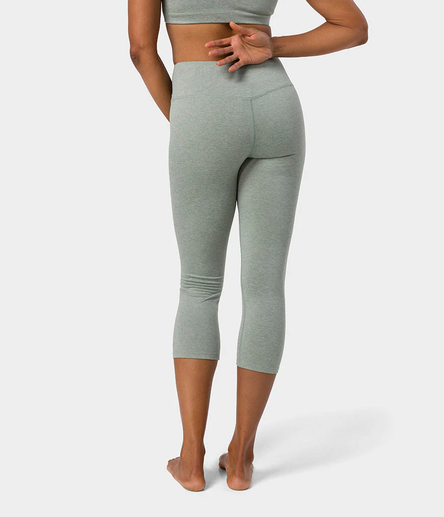 W Dhara Capri Legging - Image 9